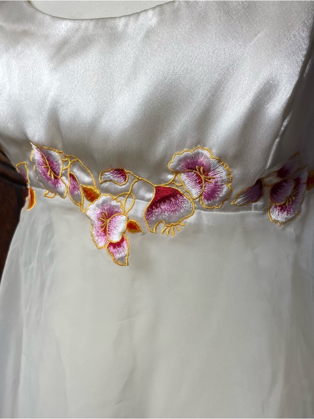 Delicates Vintage Ivory Satin & Chiffon Floral Embroidered Chemise - Picture 3 of 6